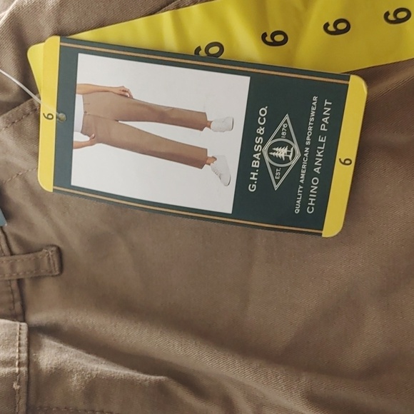 G.H. Bass & Co. Ladies' Chino Pants Ankle Length, Brown - Picture 4 of 7